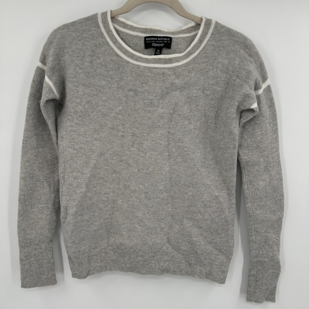 Banana Republic Sweater Gray with White Trim Filpucci Italian Yarn XS